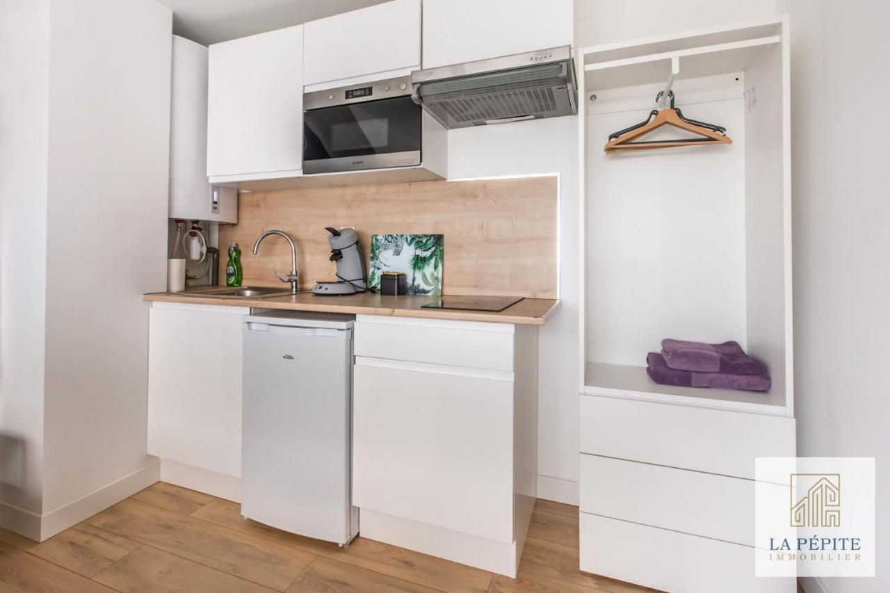 Residence Pasteur ヴァランシエンヌ エクステリア 写真
